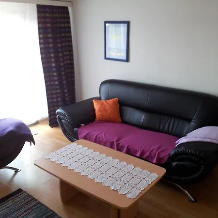 Easy-bedsit 4 Apartment