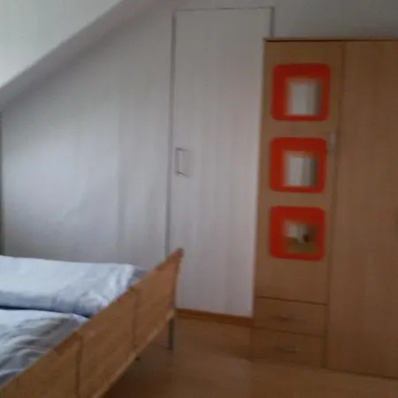 Easy-bedsit 4 Apartment *